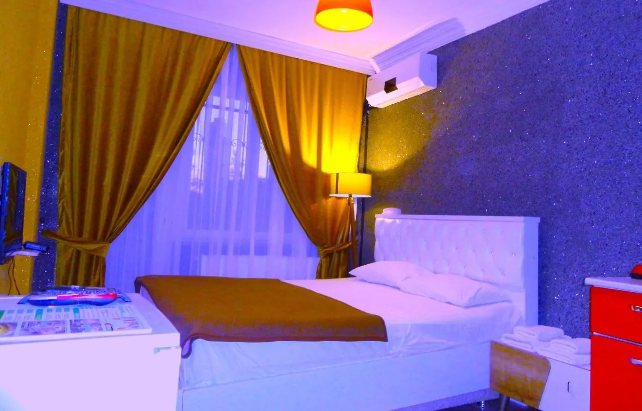 Artura Suite'S Стамбул 2*,